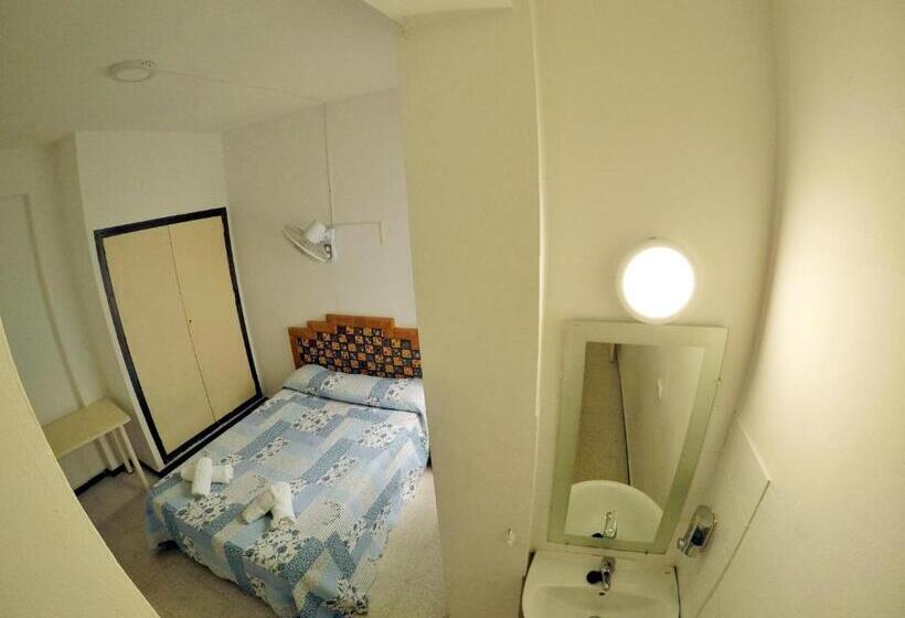 فندق صغير Pension Euro Holitel