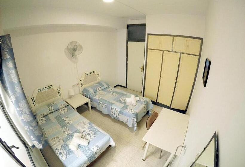 فندق صغير Pension Euro Holitel