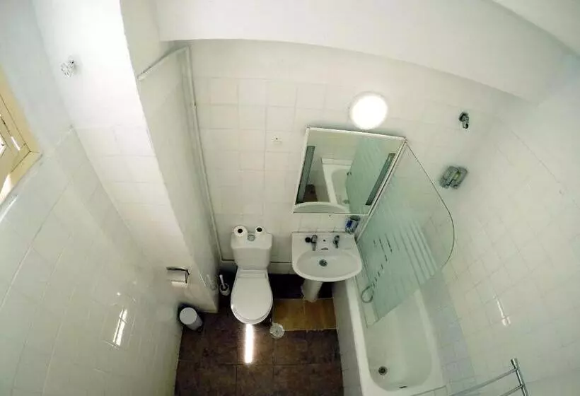 ユースホステル Pension Euro Holitel