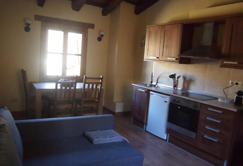 Cal Roseta 2pure Apartaments