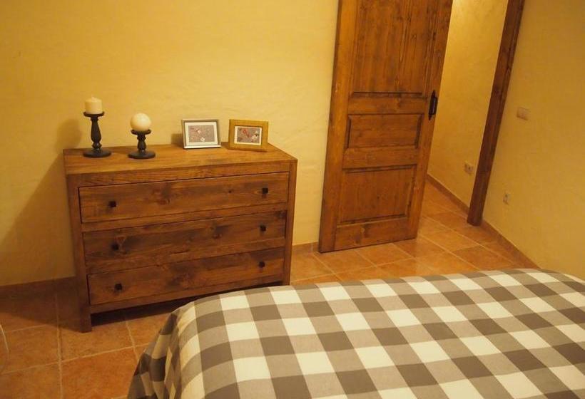 Cal Roseta 2pure Apartaments