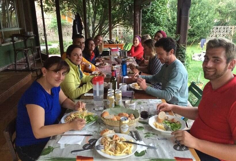 Albergue Llanes Playa De Poo Hostel