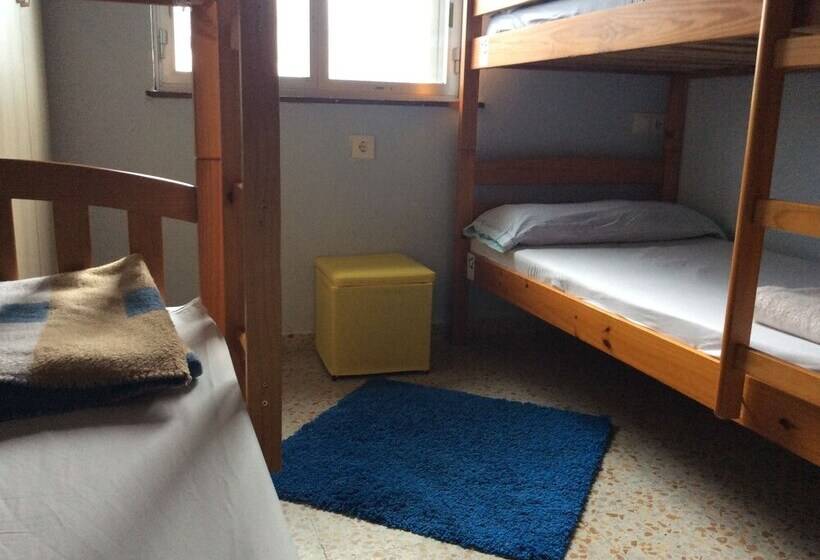 Albergue Llanes Playa De Poo Hostel