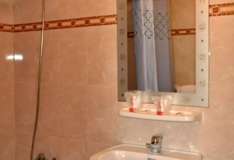 مسافرخانه Hostería De Somo