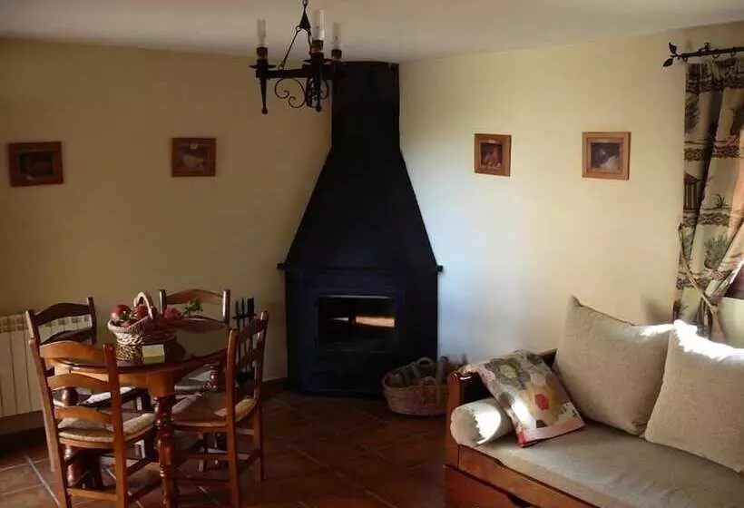 Maaseutuhotelli Casas Rurales Telecabina Las Catifas