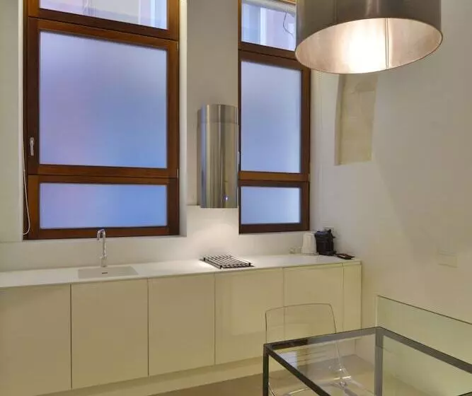 Lonja Suites Apartments