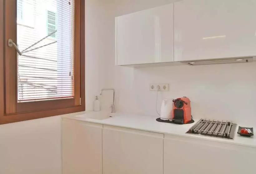 Lonja Suites Apartments