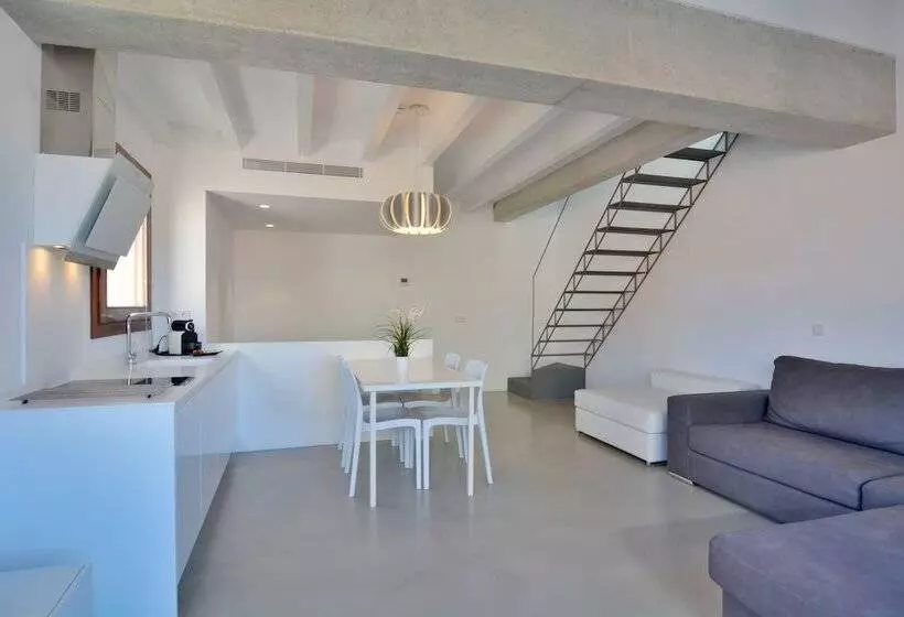 Lonja Suites Apartments