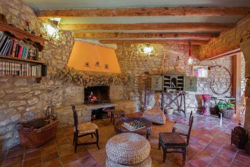 Con Encanto El Corral De Concilio