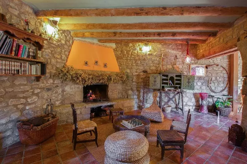 Con Encanto El Corral De Concilio