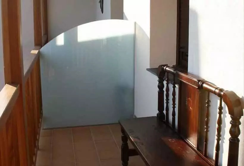 Hostelli Casa Rural El Almendro De María