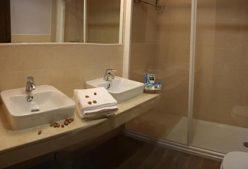 客栈  Casa Rural El Almendro De María