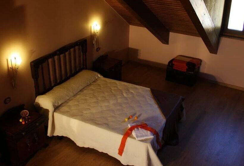 客栈  Casa Rural El Almendro De María