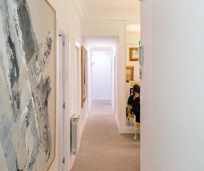 مسافرخانه H A San Mateo Suites