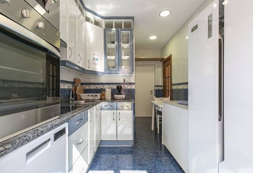 مسافرخانه H A San Mateo Suites