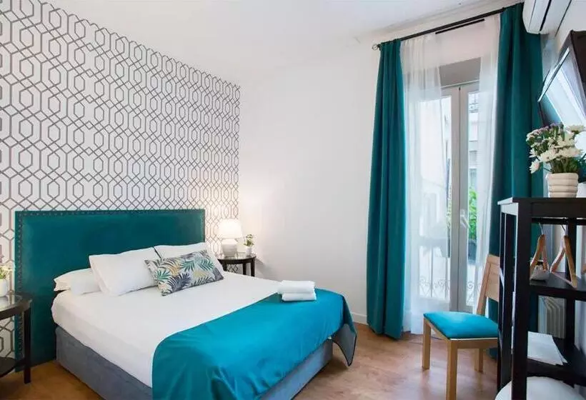 مسافرخانه H A San Mateo Suites