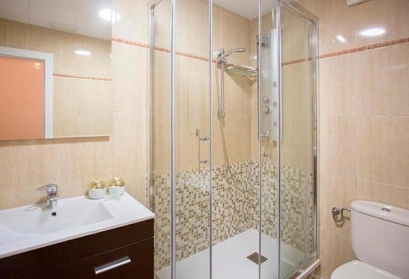 مسافرخانه H A San Mateo Suites