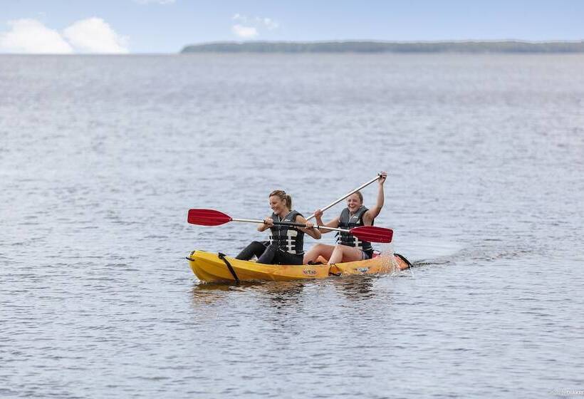 בית מלון כפרי First Camp Skutberget Karlstad