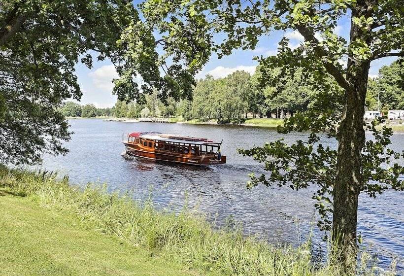 בית מלון כפרי First Camp Skutberget Karlstad