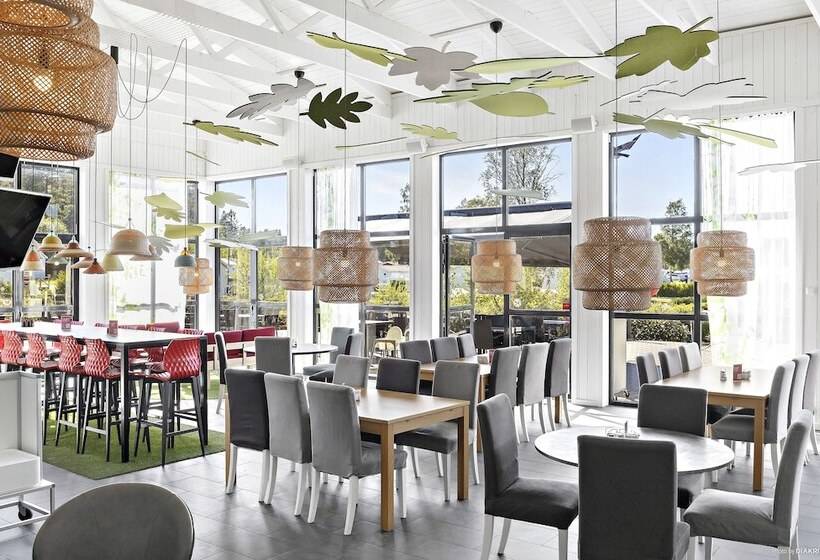 בית מלון כפרי First Camp Skutberget Karlstad