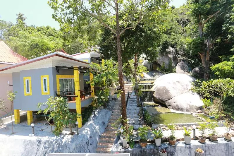 هتل Greenery Resort Koh Tao