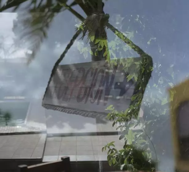 Los Amigos Nest Hostel