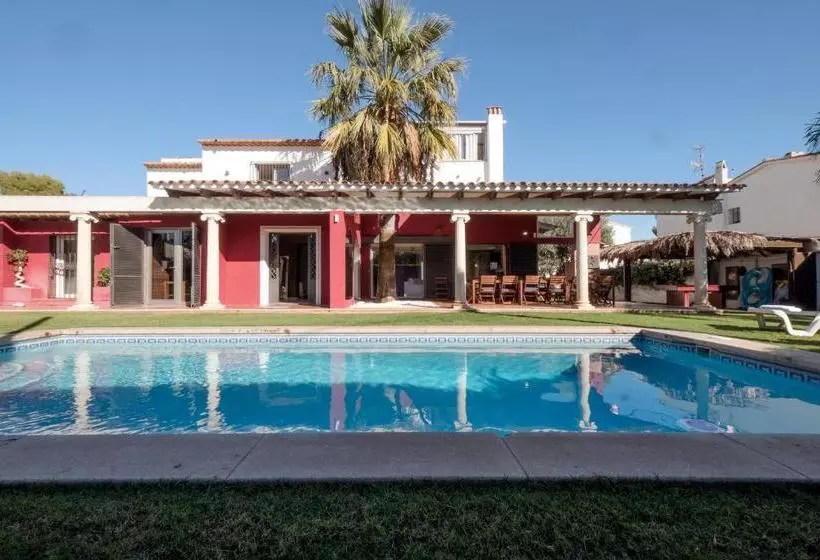 Villa Bouganvillea