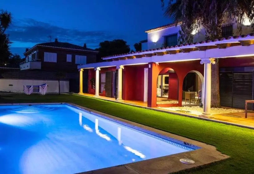 Villa Bouganvillea
