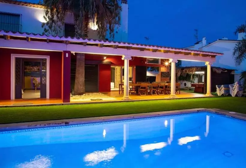 Villa Bouganvillea