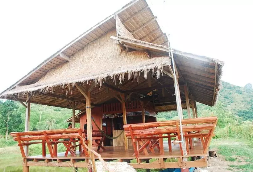 هاستل Cbt Thung Samroiyod