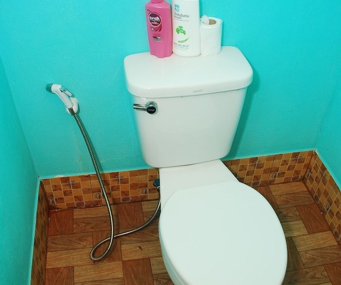 هاستل Cbt Thung Samroiyod