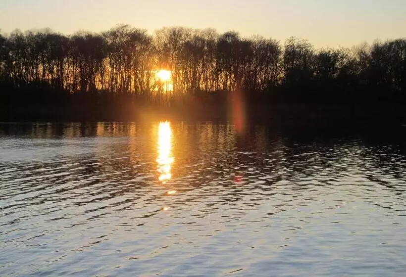 Hostelli The Boathouse