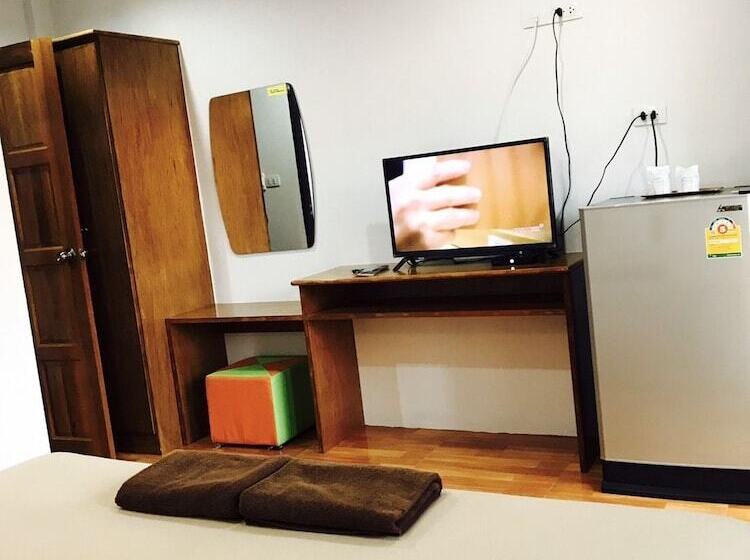 호텔 Bussarin Apartment