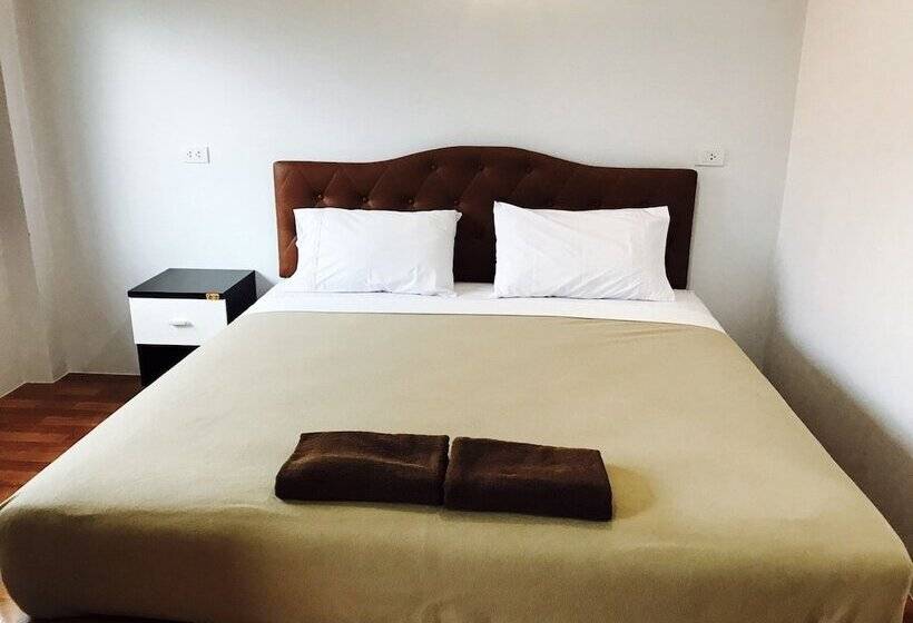 호텔 Bussarin Apartment