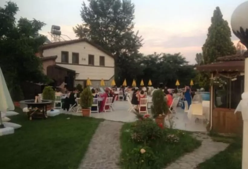 Hotelli Green Garden