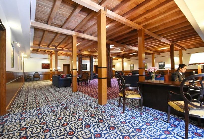 هتل Khorog Serena Inn