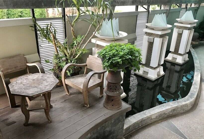 ホテル Light House Residence