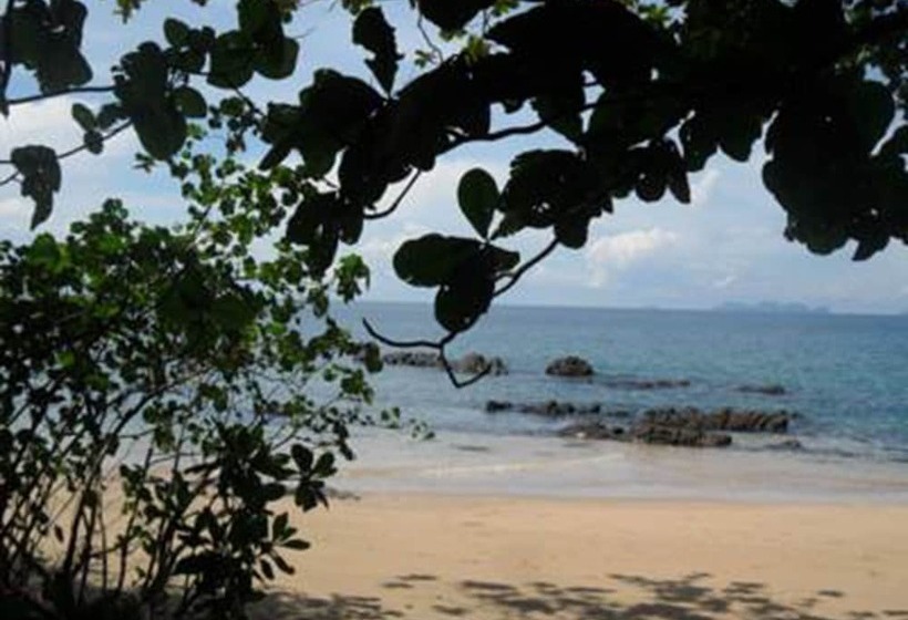 Отель Loma Sea View Bungalow