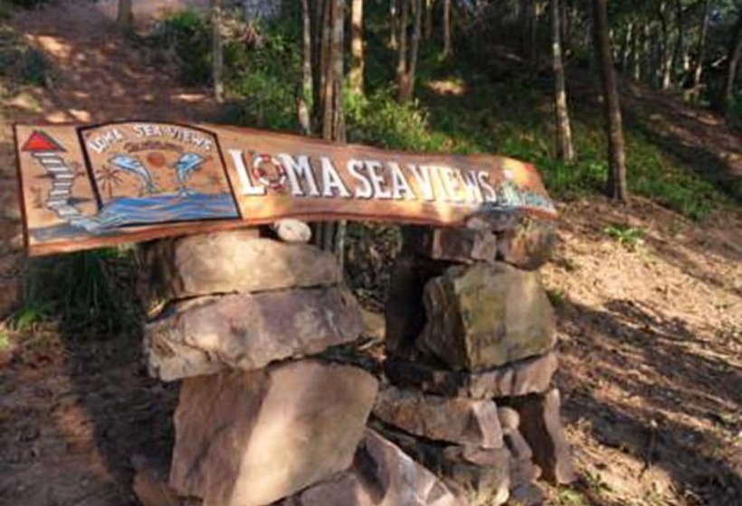 Отель Loma Sea View Bungalow