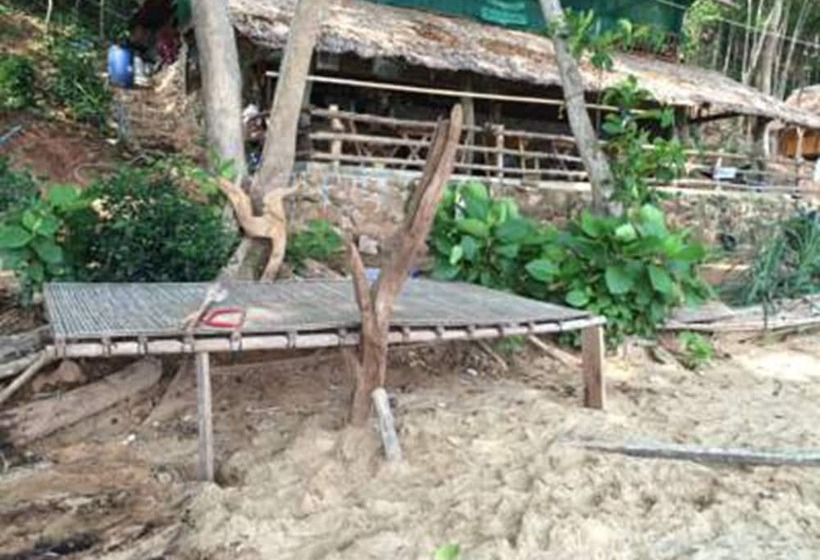 Отель Loma Sea View Bungalow