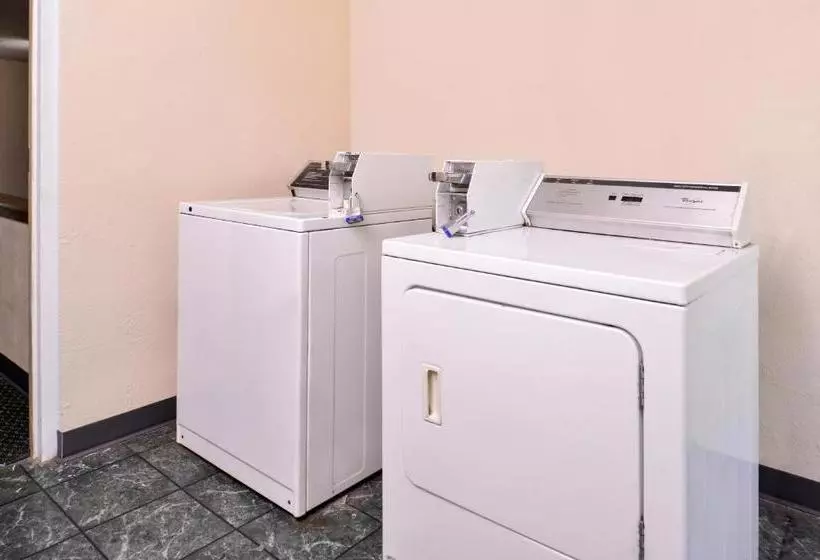 モーテル Red Carpet Inn