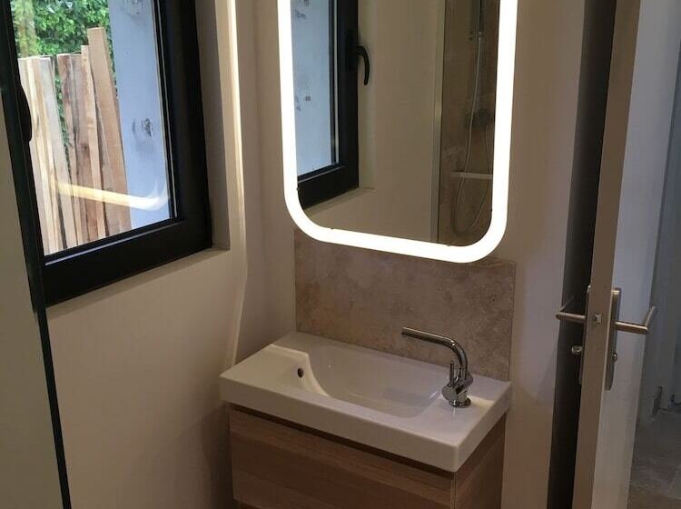 پانسیون Château La Renommée