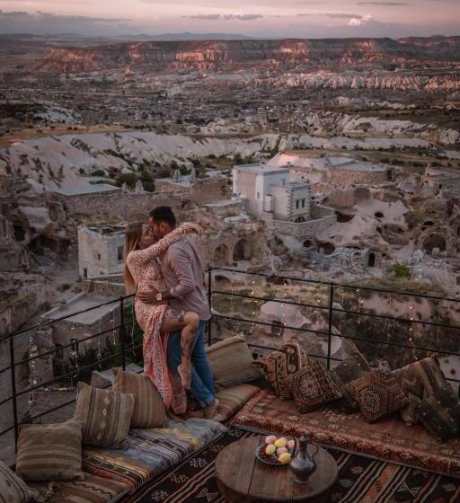 بنسيون Helike Cave Suites