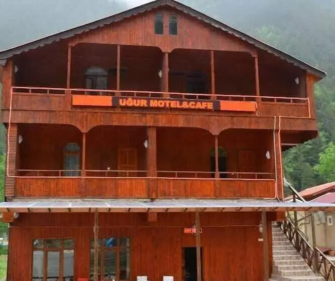 Uğur Motel
