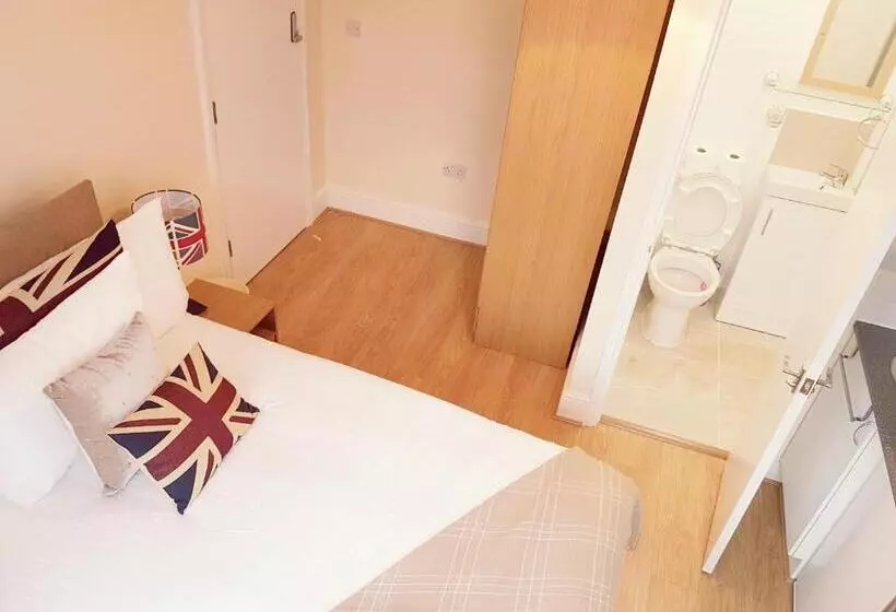 Aamiaismajoitus (B&B) Kathleen House Plus