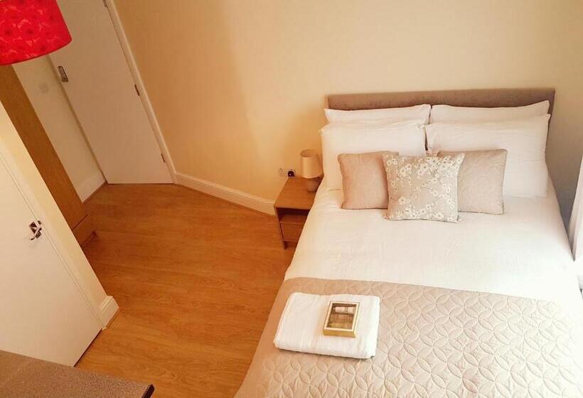 مبيت وإفطار Kathleen House Plus