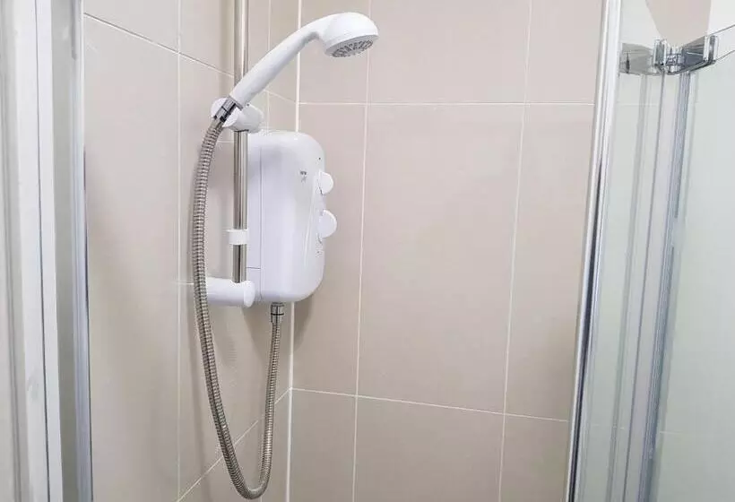 Aamiaismajoitus (B&B) Kathleen House Plus