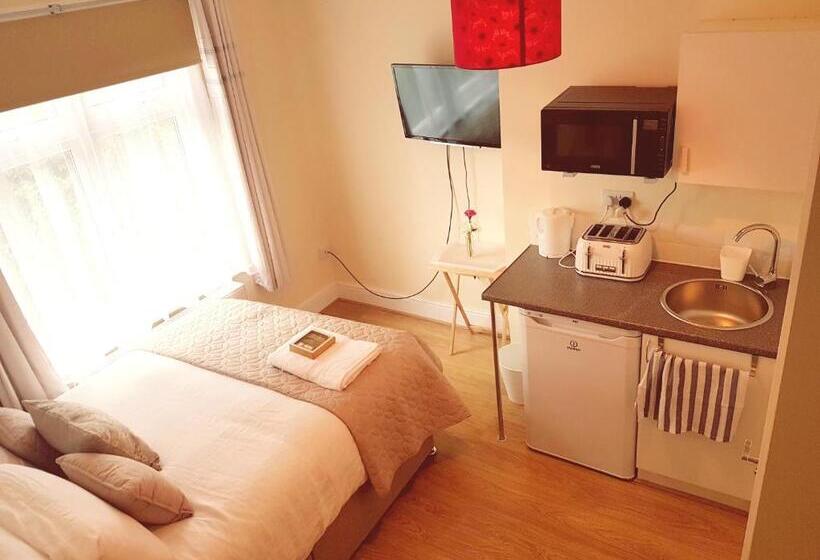 مبيت وإفطار Kathleen House Plus