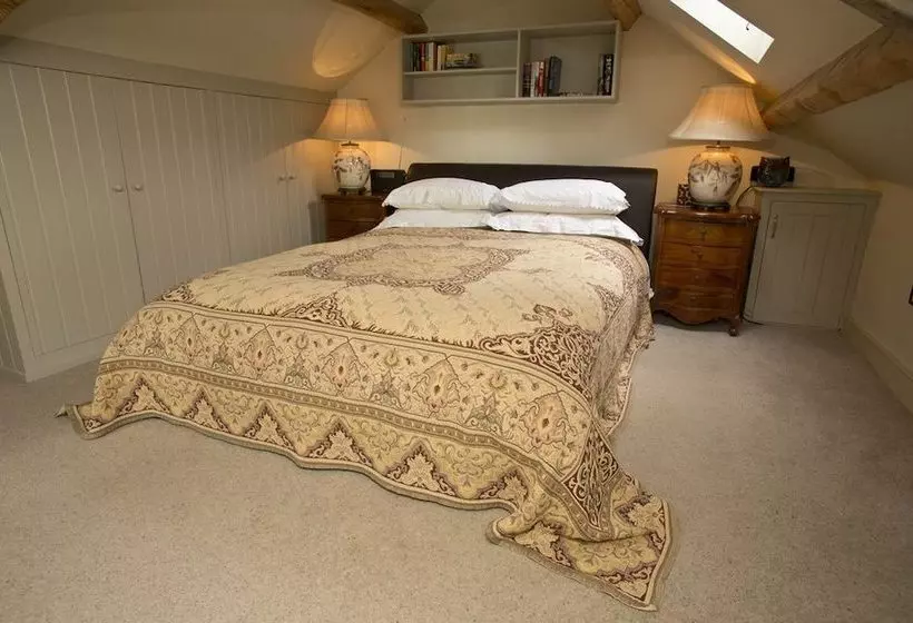 Helmsley Garden Cottage & Railway Carriage
