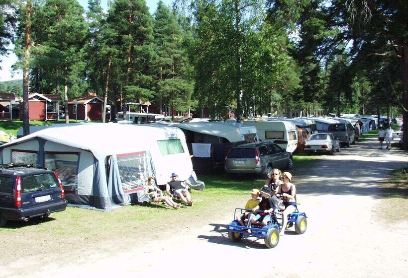 בית מלון כפרי First Camp Siljansbadet   Rättvik